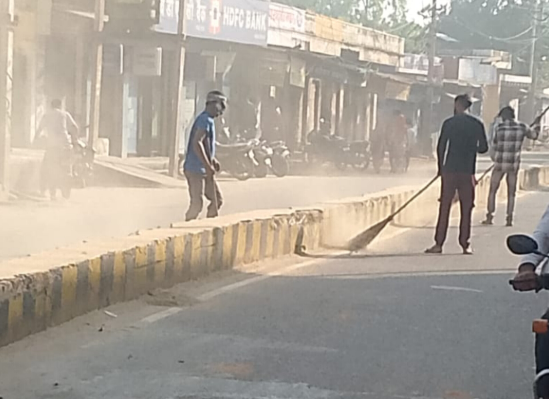 दीपावली को लेकर शहर को चमकाना हुआ शुरू: नदबई नगर पालिका प्रशासन ने शुरू किया महा सफाई अभियान, “देखें तस्वीरें”