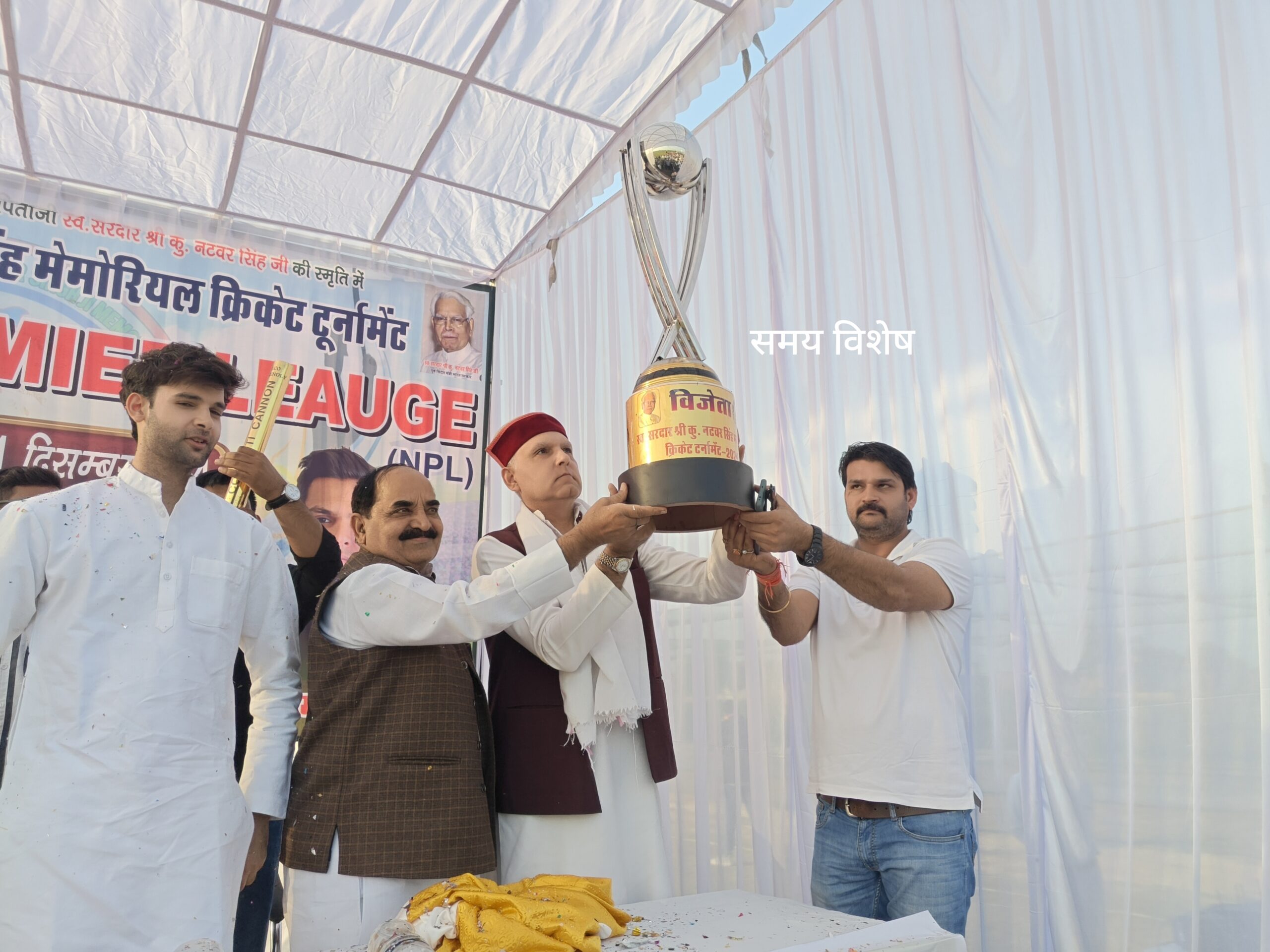 नदबई में दिसंबर में होगा क्रिकेट टूर्नामेंट; विधायक ने ट्रॉफी का किया अनावरण; प्रेस कॉन्फ्रेंस कर टूर्नामेंट की दी विस्तृत जानकारी,विजेता टीम को 51 हजार का पुरस्कार देने की घोषणा
