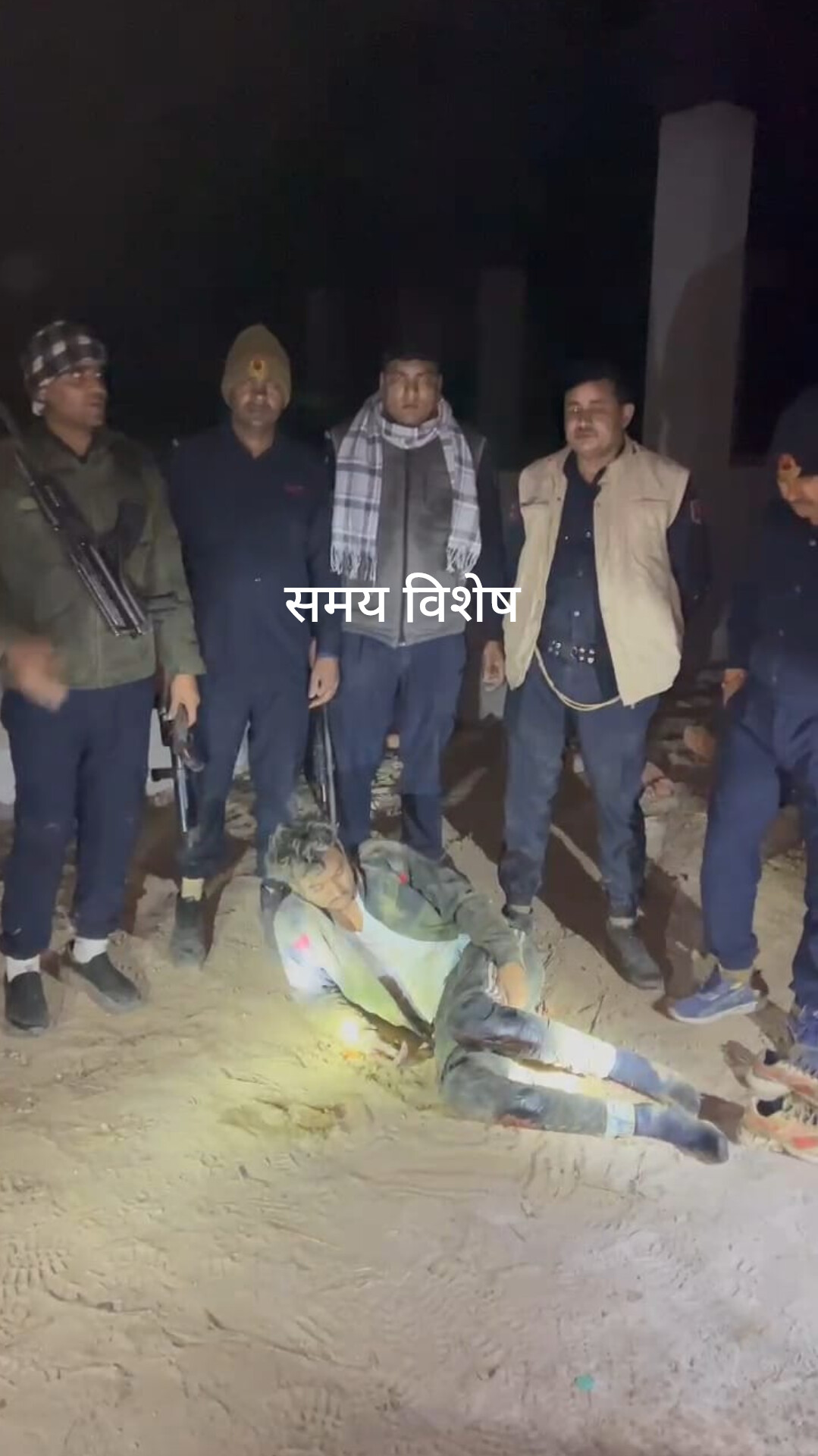 नदबई से बड़ी खबर: QRT टीम और गौ तस्करों में मुठभेड़: दोनों तरफ से 5 राउंड हुई फायरिंग, दीवार कूदते समय 1 गौ तस्कर को आई चोट, ” देखें वीडियो”