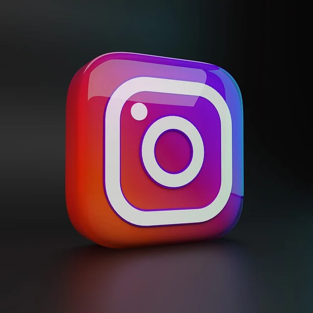 Nicknames, live location, and stickers – Instagram DMs just got a whole lot cooler! Which feature are you trying first?