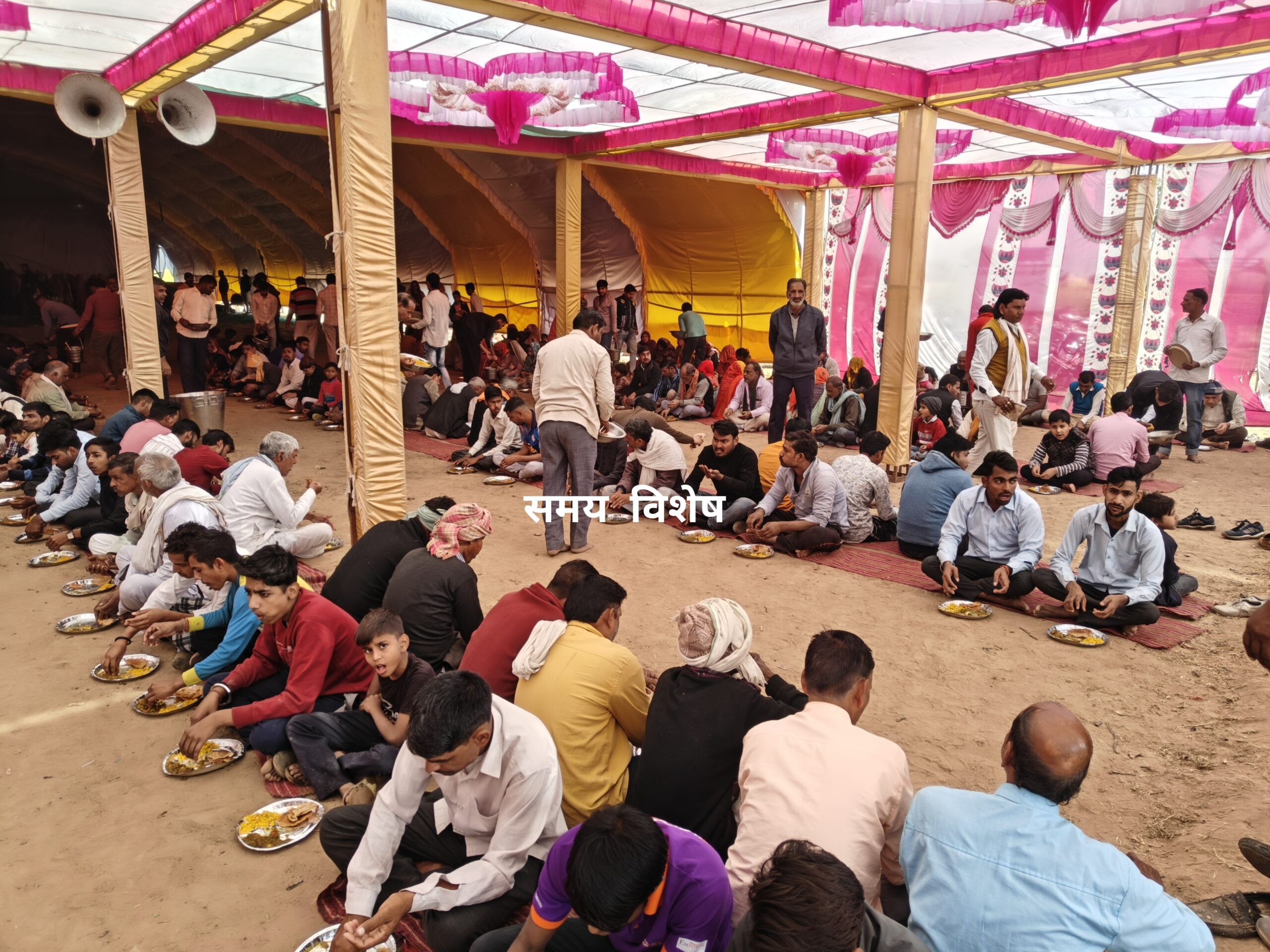 नदबई में हवन यज्ञ और विशाल भंडारे के साथ हुआ श्रीमद् भागवत कथा का समापन: हजारों श्रद्धालुओं ने पंगत प्रसादी पाई