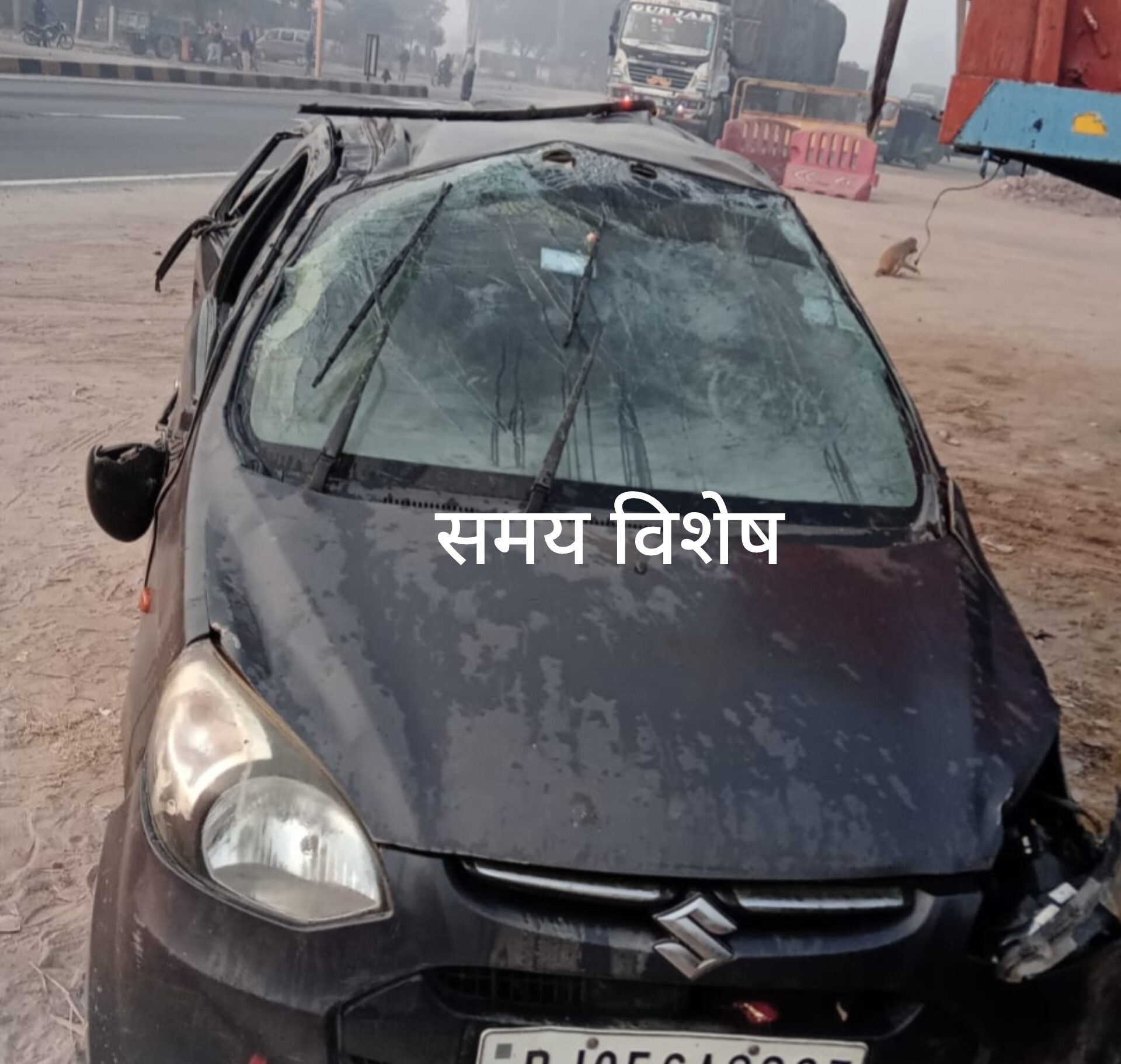 नदबई से बड़ी खबर: तेज रफ्तार कार डिवाइडर से टकराकर पलटी; नदबई के 2 युवक गंभीर रूप से घायल